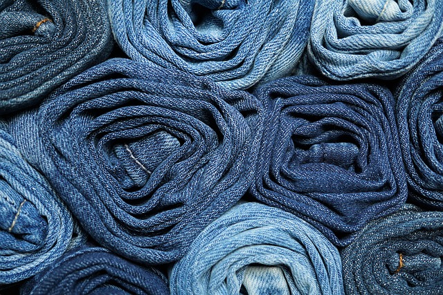 Подробнее о статье Стираем джинсы правильно, чтобы они сохранили свой цвет
